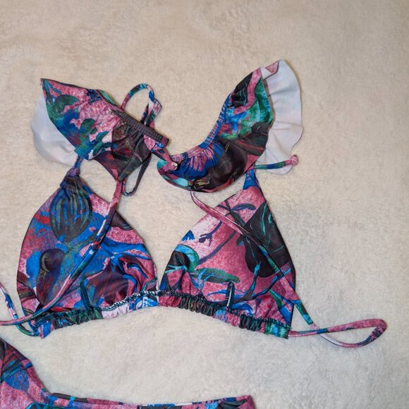 Color Splash 3-Piece Bikini Set - Picture 6 of 7